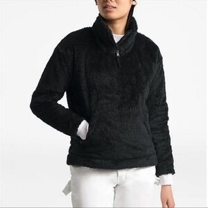 The North Face Fuzzy 1/4 Zip Pullover